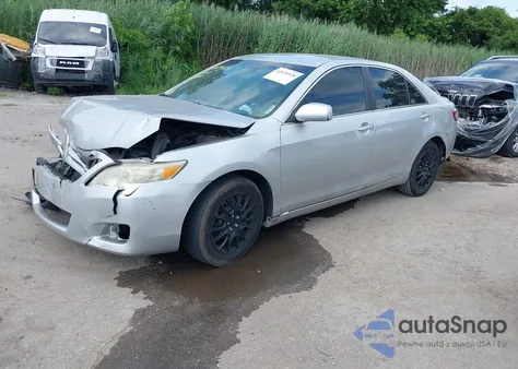 2011 Toyota Camry Le z USA, uszkodzony, nr VIN 4T1BF3EK7BU608723
